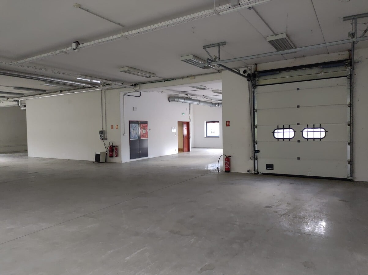 Palaiseau, ESS 91120 - - - Interior Photo - Image 2 of 2