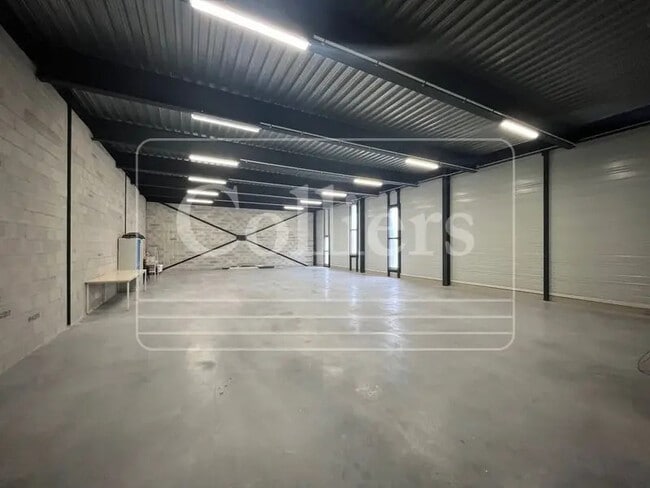 Vente Local d'activités 578 m²