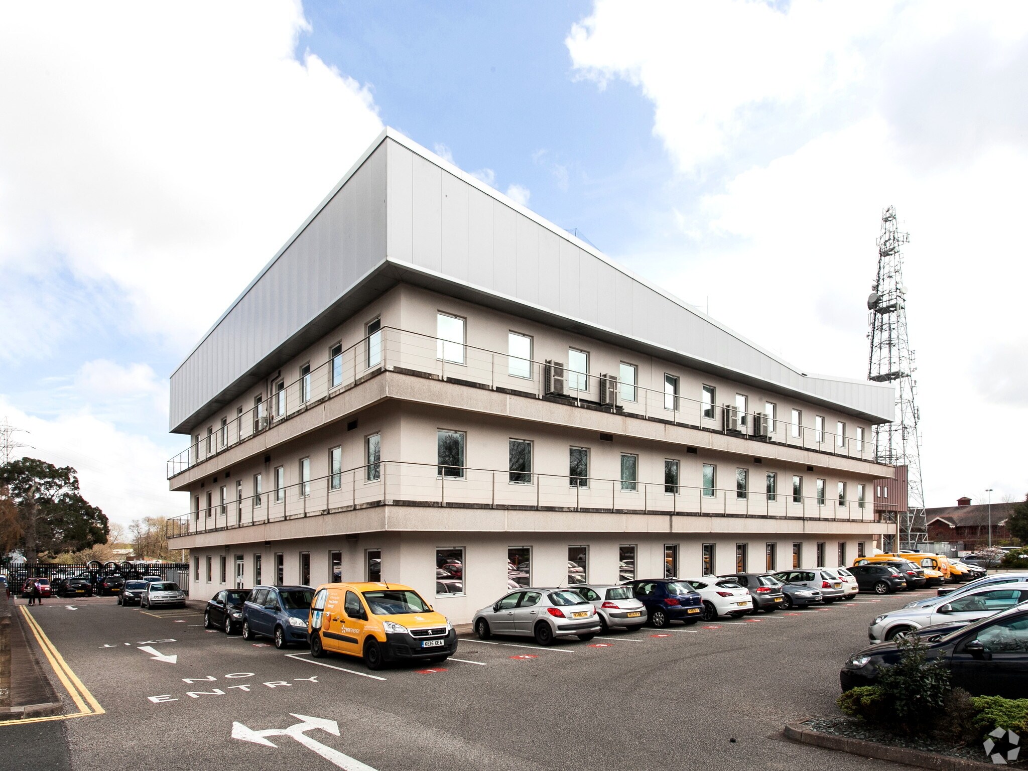 Osprey Rd, Exeter to rent Primary Photo- Image 1 of 7