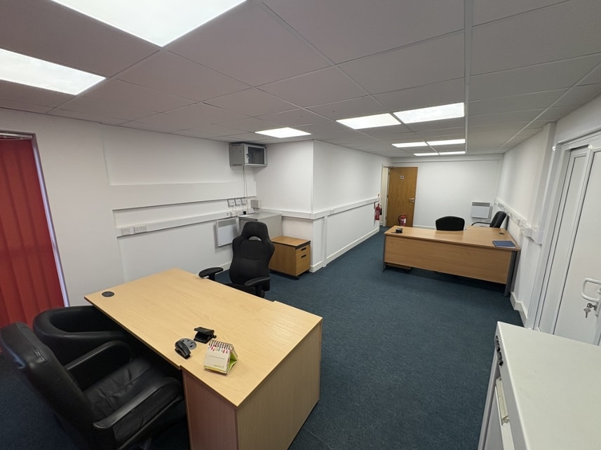 Millbrook Rd E, Southampton to rent Interior Photo- Image 1 of 4