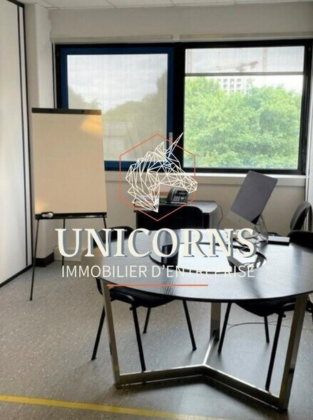 Office in Labège to rent - Interior Photo - Image 2 of 11
