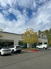 2200-2210 Lind Ave SW, Renton, WA for rent Building Photo- Image 1 of 1