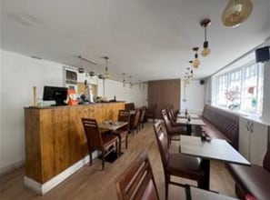 1-9 Market St, Abergavenny to rent Interior Photo- Image 2 of 3