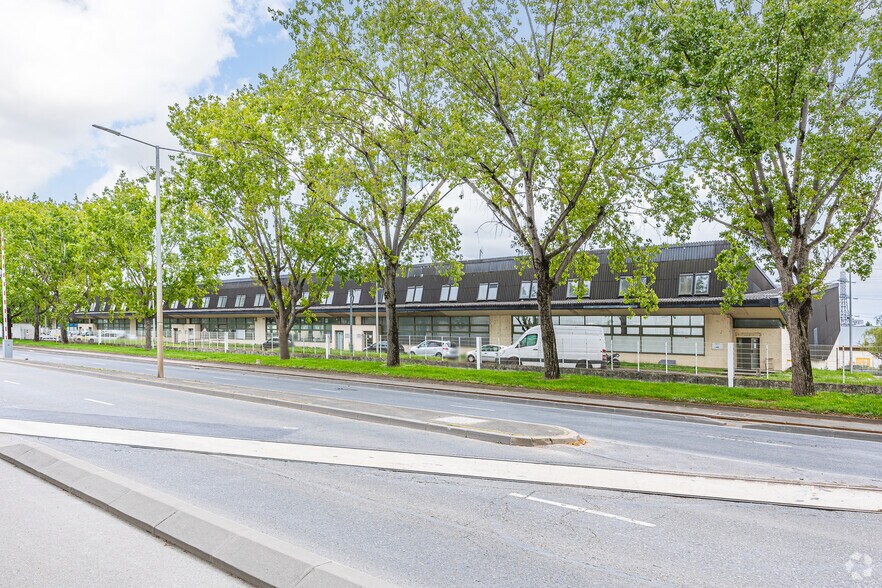49 Route Principale Du Port, Gennevilliers to rent - Building Photo - Image 3 of 3