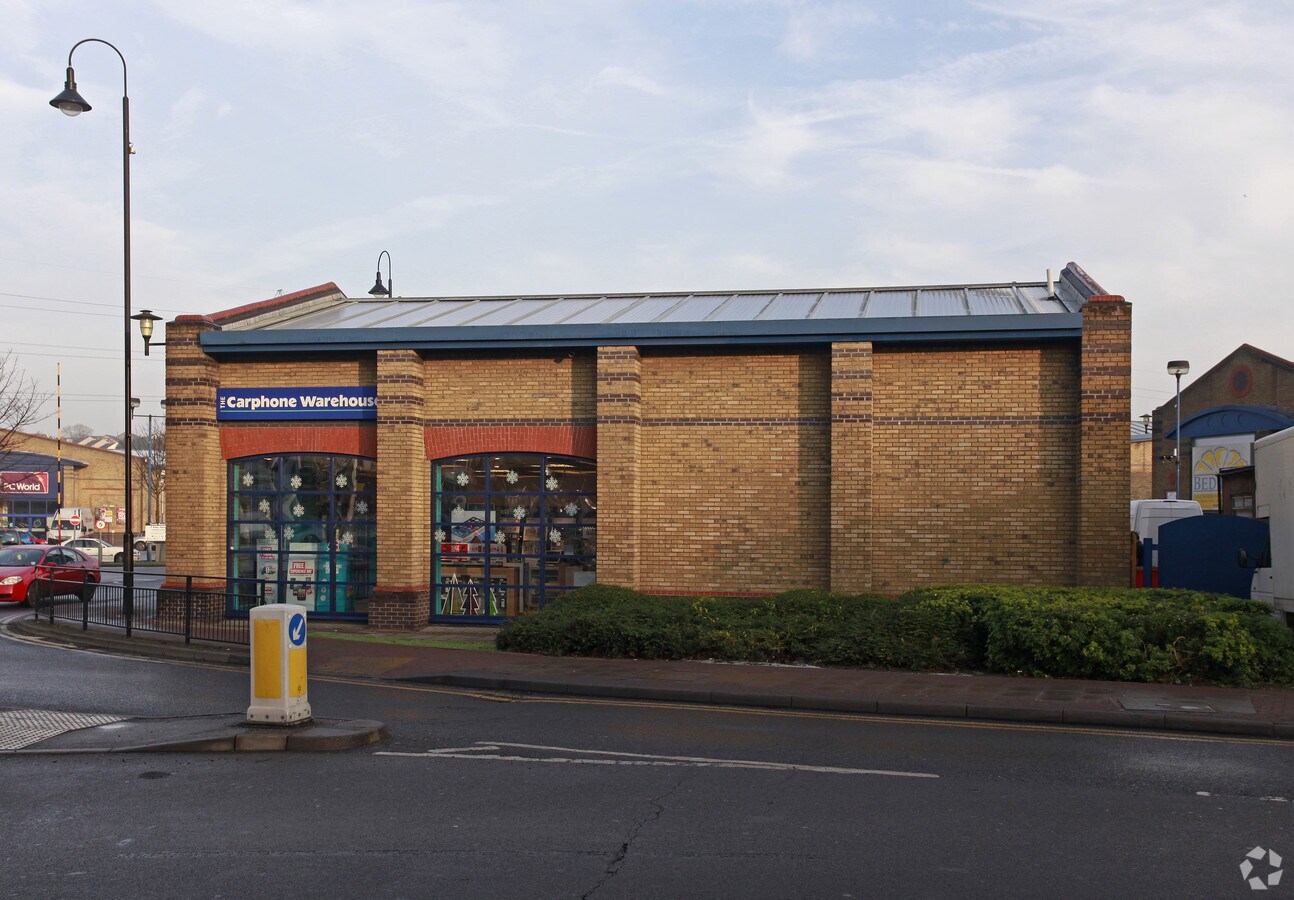 1 Tower Park Rd, Dartford DA1 4LB UK