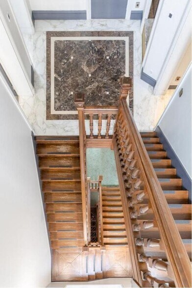 Office in Paris for sale - Building Photo - Image 3 of 11