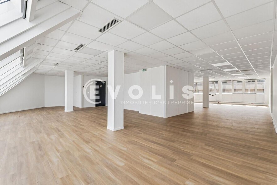 125 Rue Aristide Briand, Levallois-Perret to rent - Interior Photo - Image 3 of 12