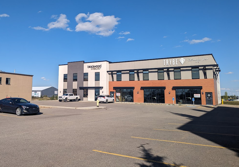 29 Beju Industrial Dr, Sylvan Lake, AB for rent - Building Photo - Image 1 of 3