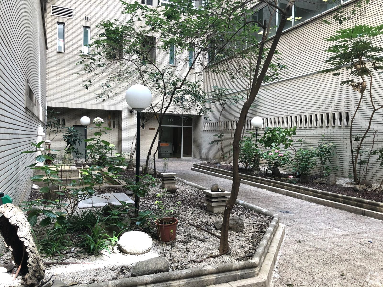 Calle Poeta Joan Maragall, 23, Madrid, Madrid to rent Building Photo- Image 1 of 3