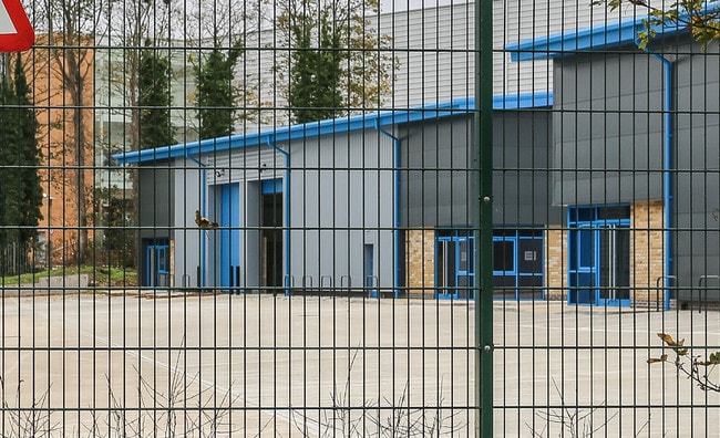 More details for Colne Bridge Rd, Huddersfield - Industrial to Rent