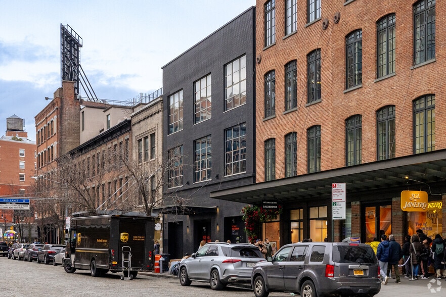 412 W 14th St, New York, NY to rent - Building Photo - Image 2 of 7