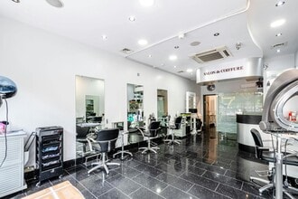363 Mile End Rd, London to rent Interior Photo- Image 2 of 8