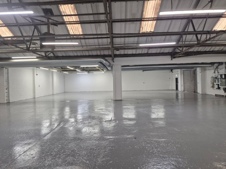 Weardale Ln, Glasgow to rent - Building Photo - Image 3 of 5