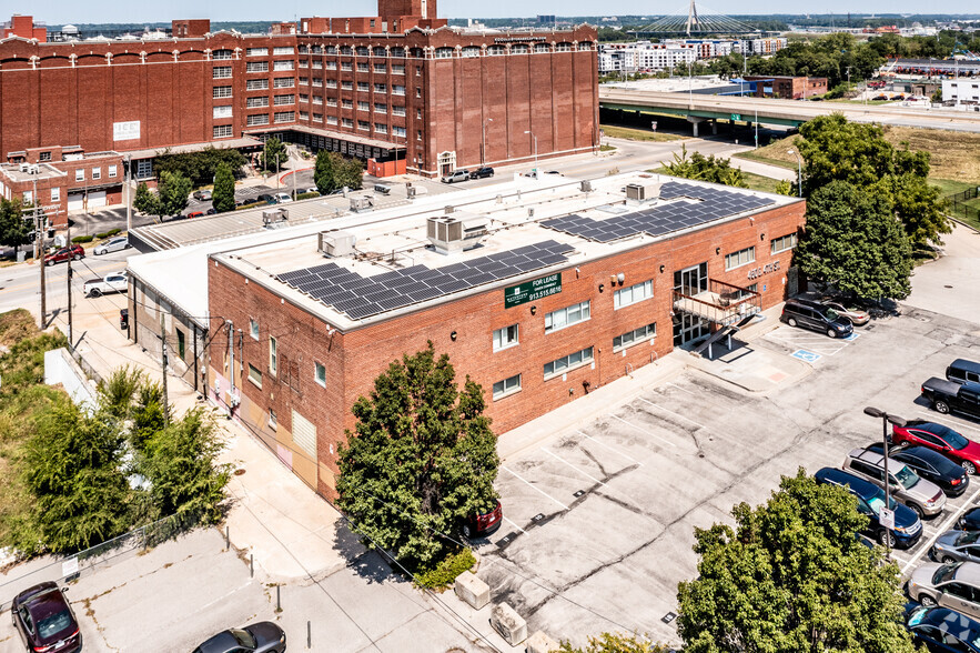 450 E 4th St, Kansas City, MO for rent - Building Photo - Image 1 of 19