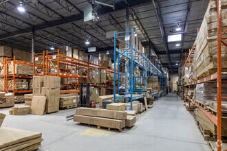 2103-2167 Boul Dagenais O, Laval, QC to rent Interior Photo- Image 2 of 3