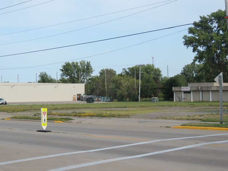 1110 E Main St, Omro, WI for sale - Building Photo - Image 3 of 14