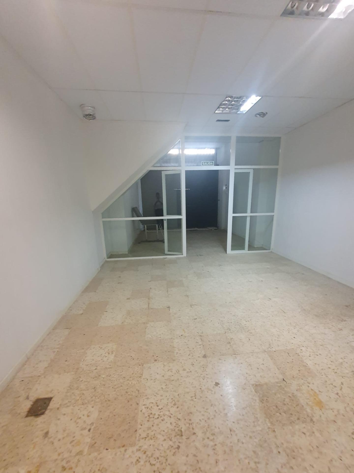 Hernán Ruiz, Sevilla, Cerro del Águila, 50, SEVILLA, Sevilla to rent Building Photo- Image 1 of 13