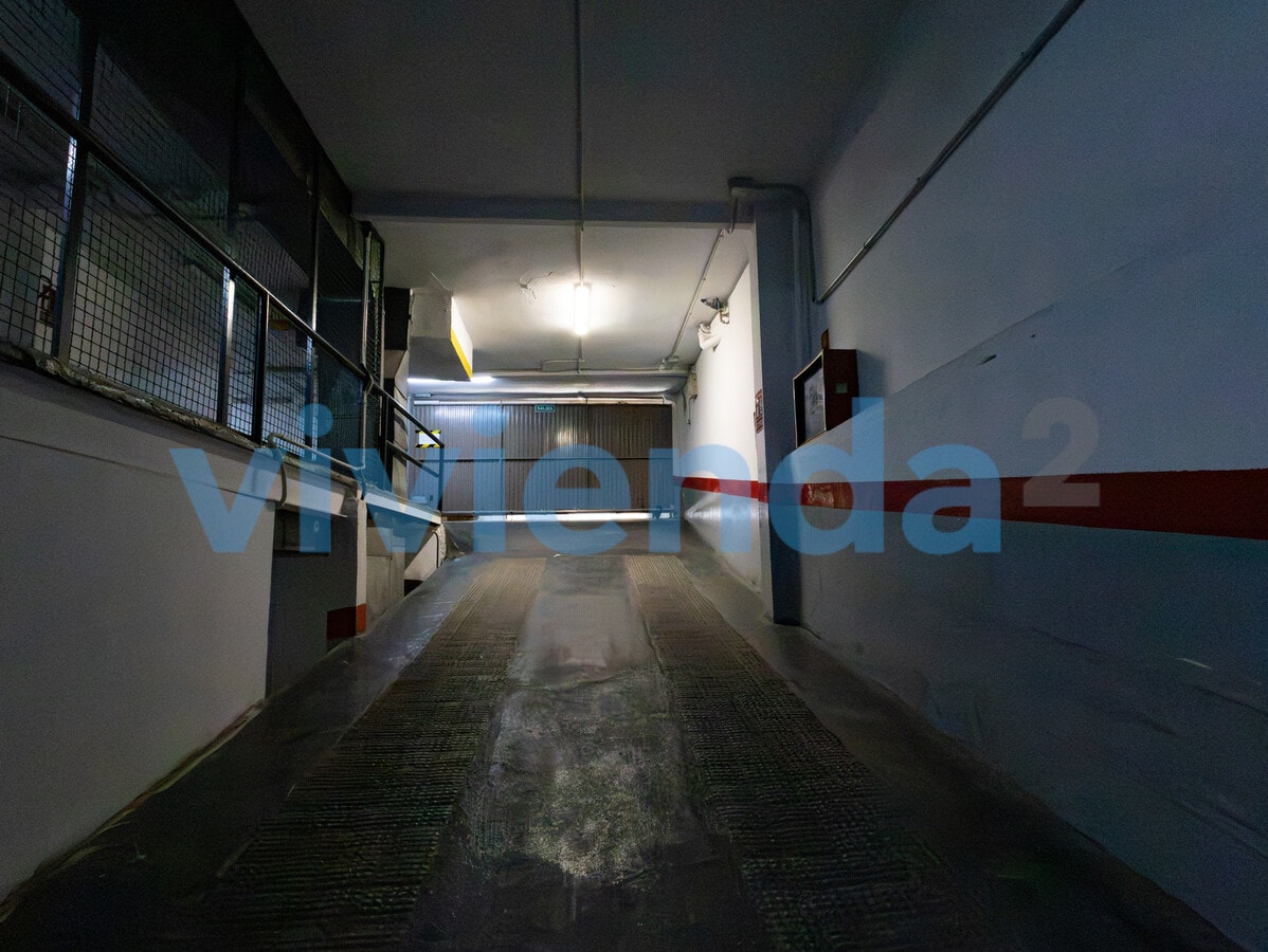 Madrid, MAD 28045 - Unit 01 -  - Interior Photo - Image 1 of 18