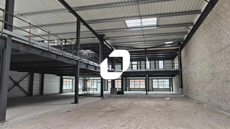 Light Industrial in Gennevilliers for sale Interior Photo- Image 1 of 10