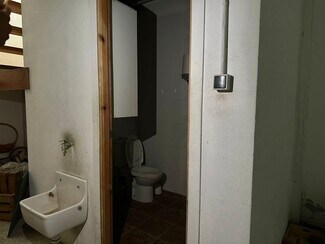 More details for Rúa Andrés Gaos, 24, A Coruña - Retail to Rent