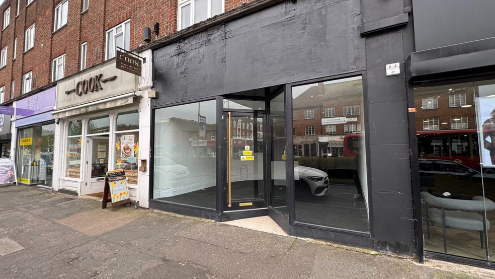 265 High Rd, Loughton to rent - Primary Photo - Image 1 of 2