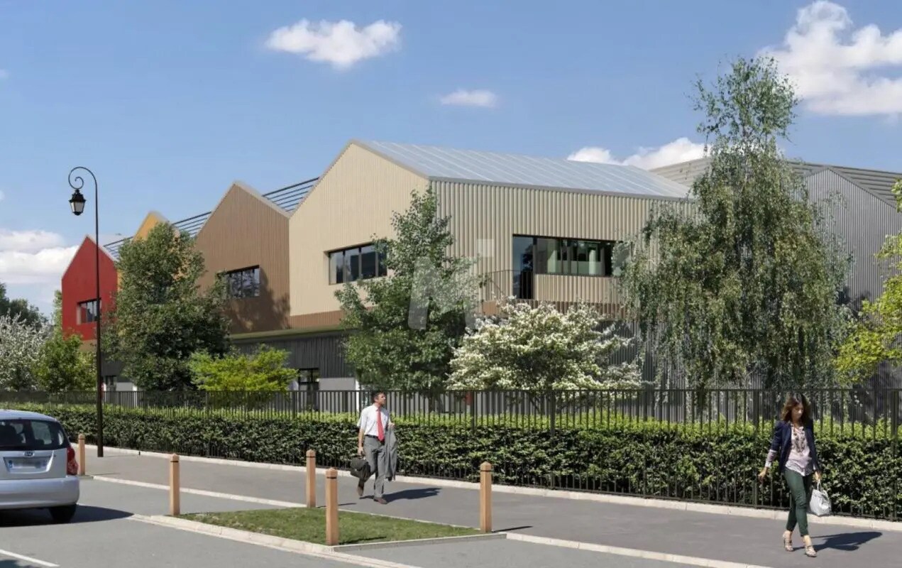 Light Industrial in Montgeron for sale Building Photo- Image 1 of 6