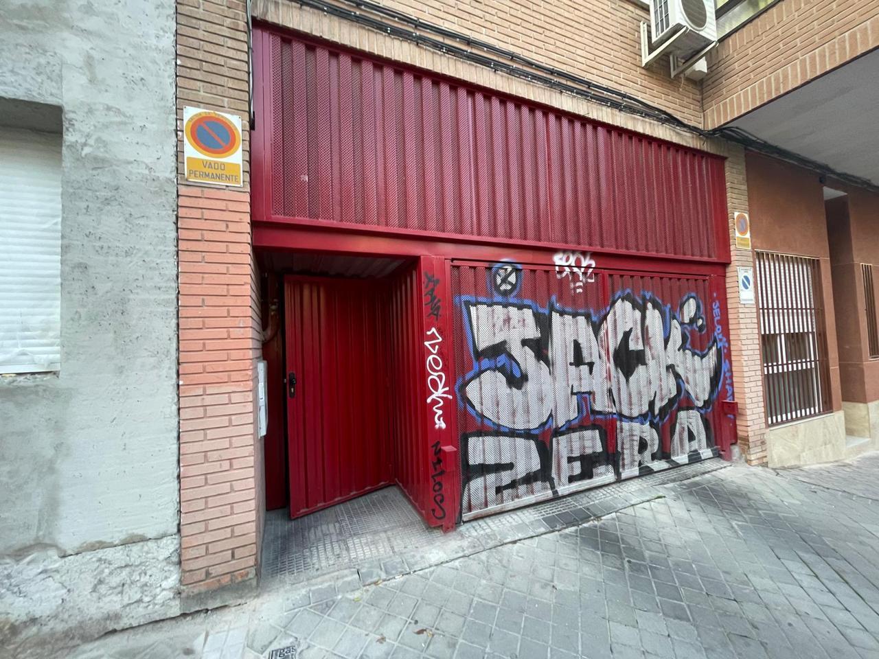 Retail in Madrid, Madrid to rent Interior Photo- Image 1 of 10