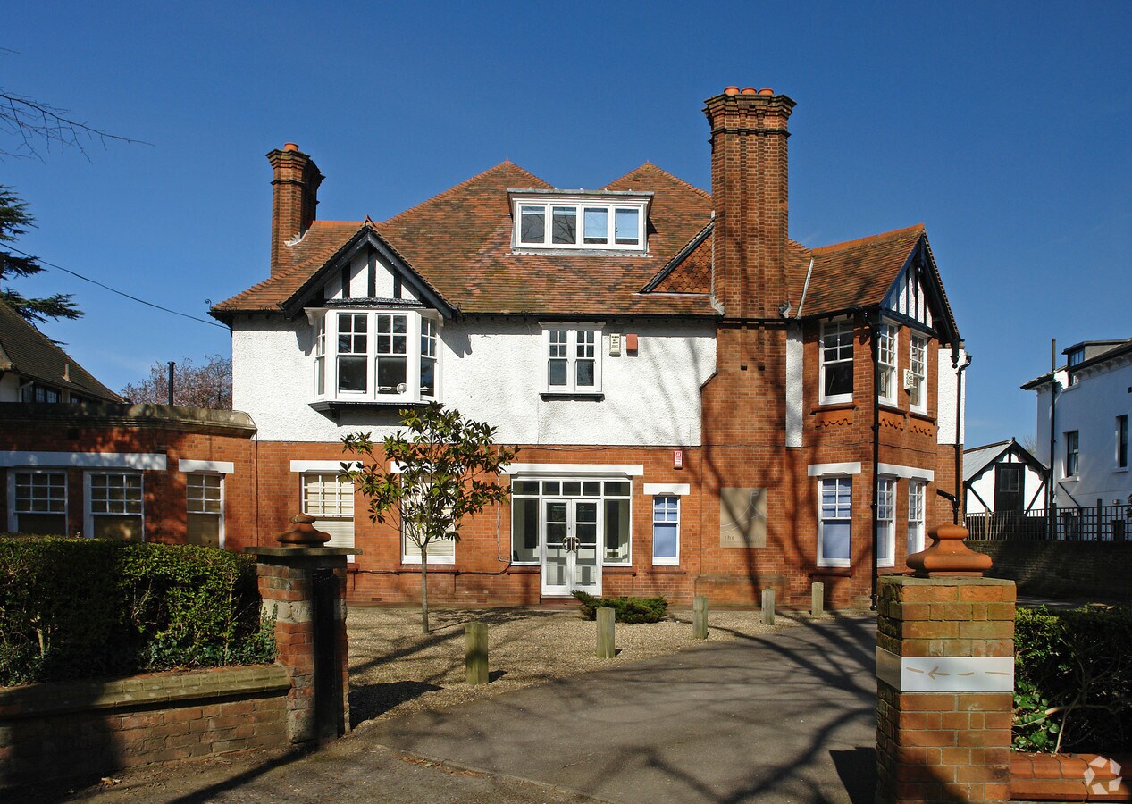 2 Castle Hill Ter, Maidenhead SL6 4JP UK