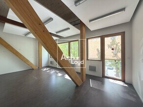 Office in Savigny-le-Temple for sale Interior Photo- Image 2 of 7