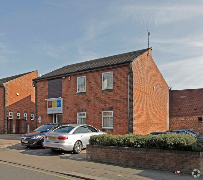 25-33 & 35-37 Hastings Street, Luton, portfolio of 2 properties for sale on LoopNet.co.uk - Building Photo - Image 2 of 2