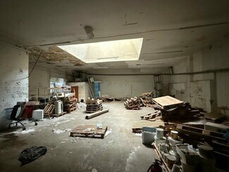More details for 27 Rue Du Marche, Marseille - Retail to Rent