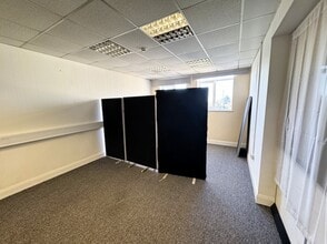 Newton Rd, Tibshelf to rent Interior Photo- Image 2 of 3