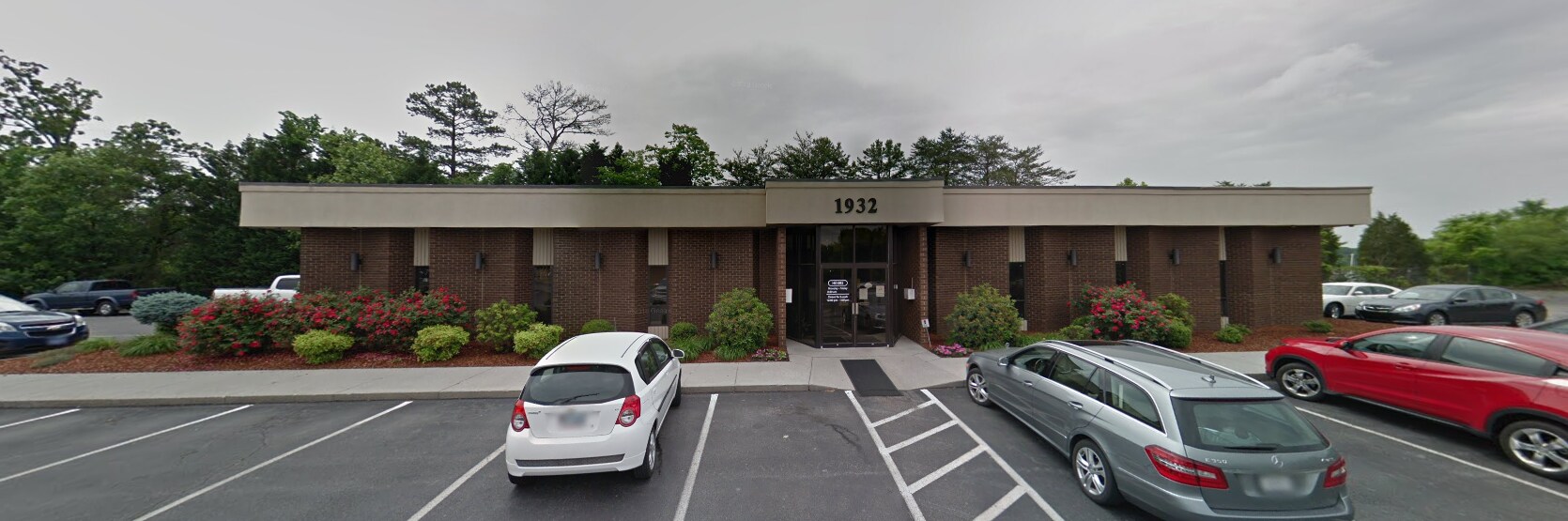 1932 Brookside Dr, Kingsport, TN 37660 Medical for Lease UK