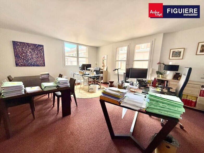 Office in Aix-en-Provence for sale - Building Photo - Image 3 of 8