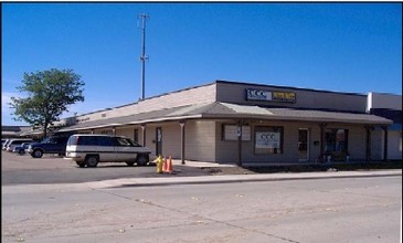 5009 W 12th St, Sioux Falls, SD for sale Primary Photo- Image 1 of 1