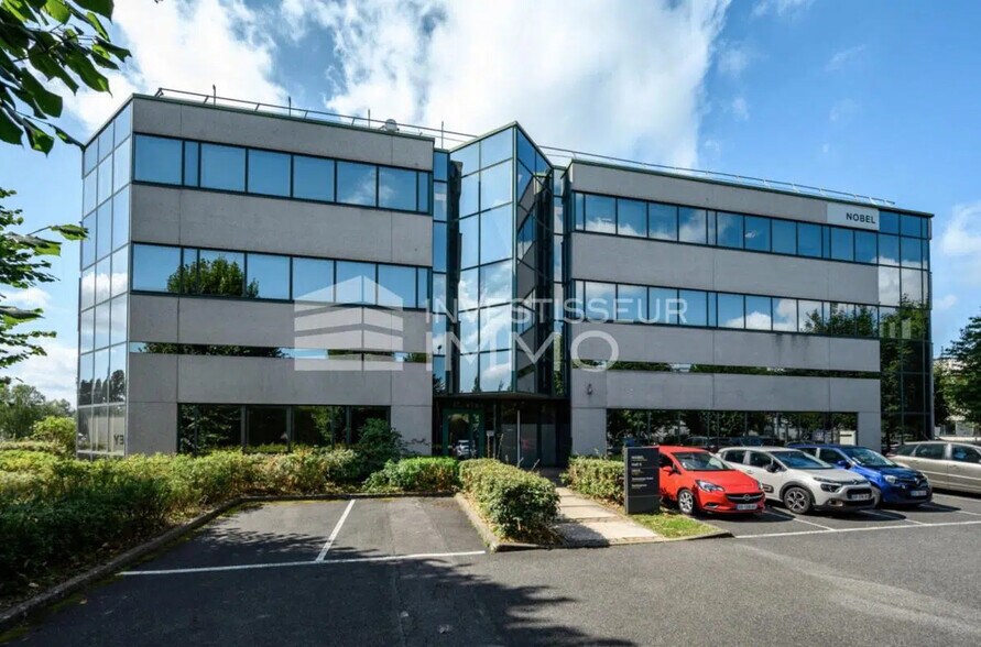 Light Industrial in Antony to rent - Building Photo - Image 3 of 3