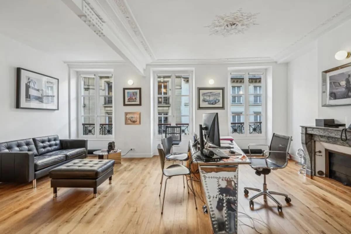 Build-to-Rent in Paris for sale Interior Photo- Image 1 of 11