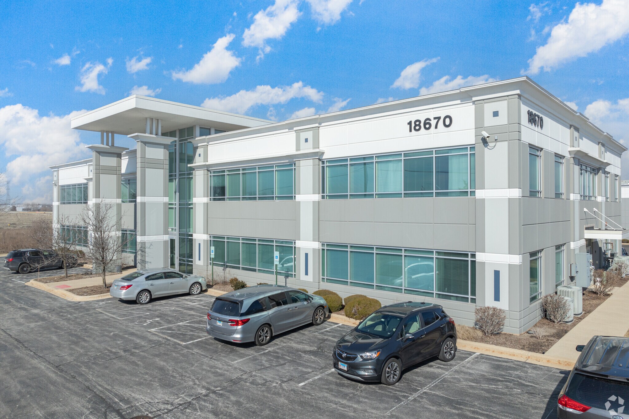 7851 W 185th St, Tinley Park, IL to rent Building Photo- Image 1 of 37