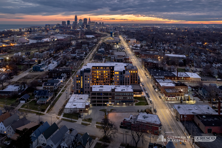 5454 Detroit Ave, Cleveland, OH for rent - Building Photo - Image 3 of 12