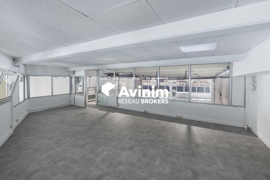 Industrial in Aubervilliers to rent - Interior Photo - Image 2 of 3