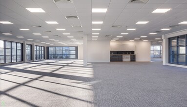 Hyde Way, Welwyn Garden City to rent Interior Photo- Image 1 of 3