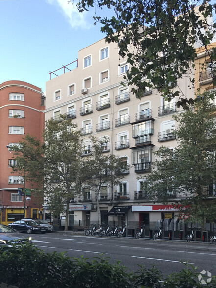 Calle De José Abascal, 31, Madrid, Madrid for rent - Building Photo - Image 2 of 2