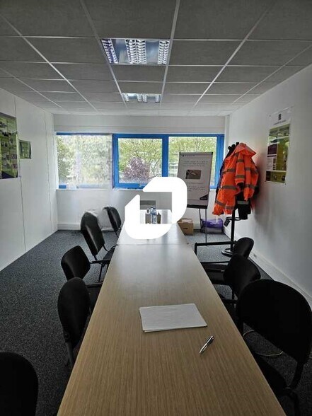Office in Villepinte to rent - Interior Photo - Image 3 of 7
