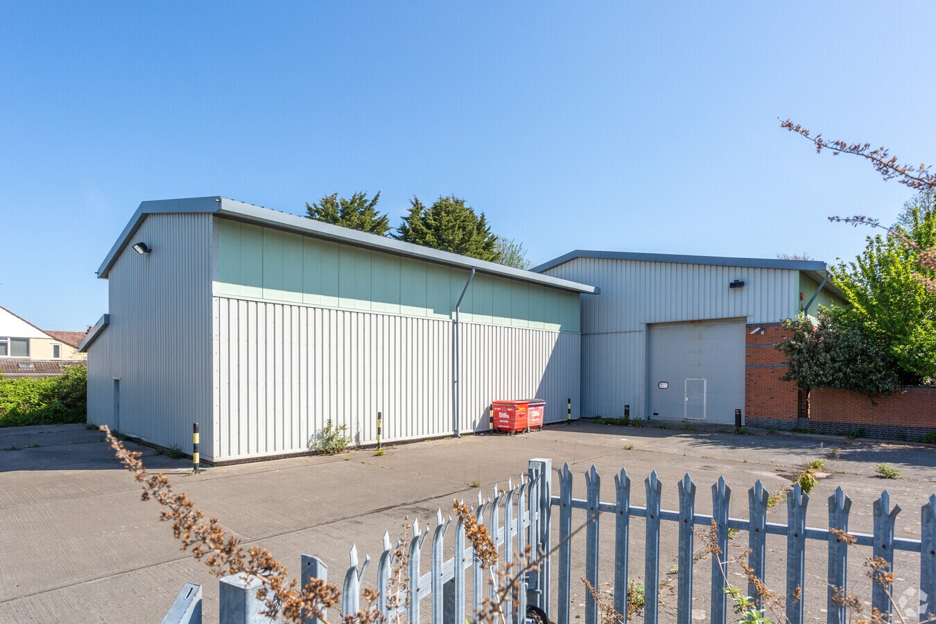 173 Kenn Rd, Clevedon BS21 6LH UK