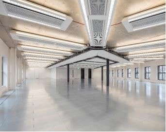 90 Bartholomew Clos, London to rent - Interior Photo - Image 3 of 14