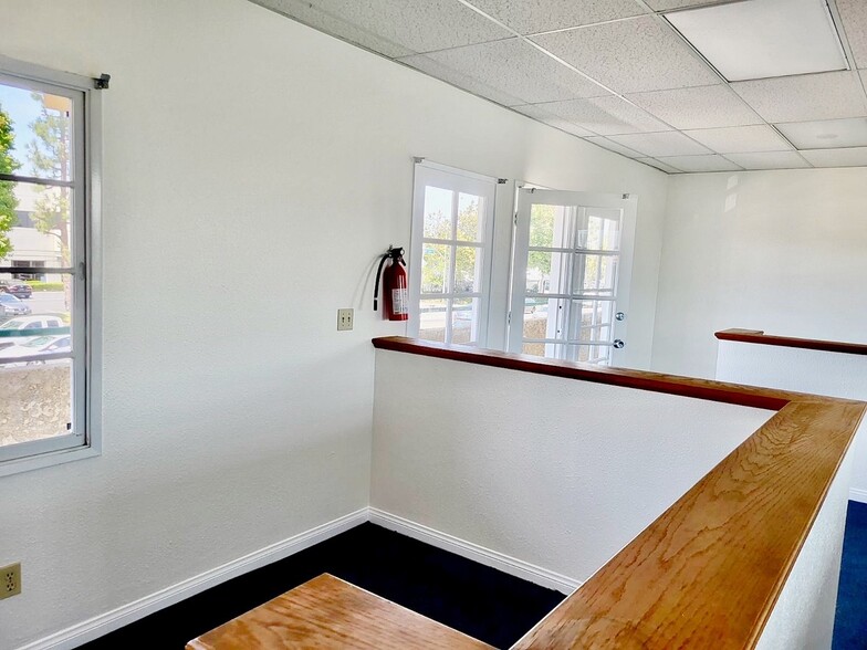 23706 Crenshaw Blvd, Torrance, CA for rent - Building Photo - Image 1 of 9