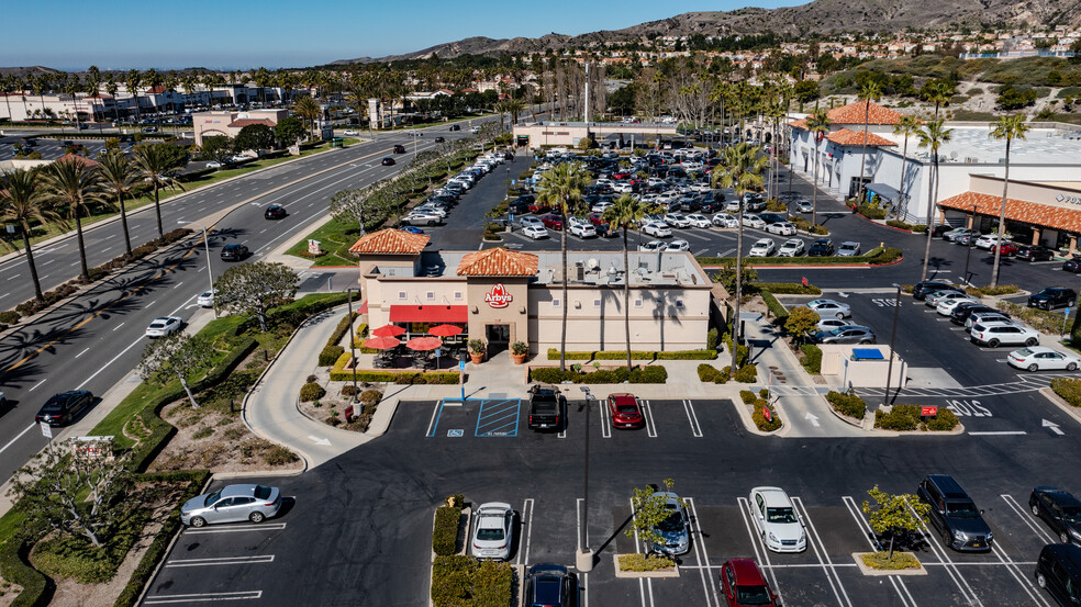 26801 Portola Pky, Foothill Ranch, CA for rent - Building Photo - Image 2 of 8