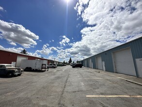 1251-1259 Candlewood Ave NE, Salem, OR for rent Building Photo- Image 1 of 10