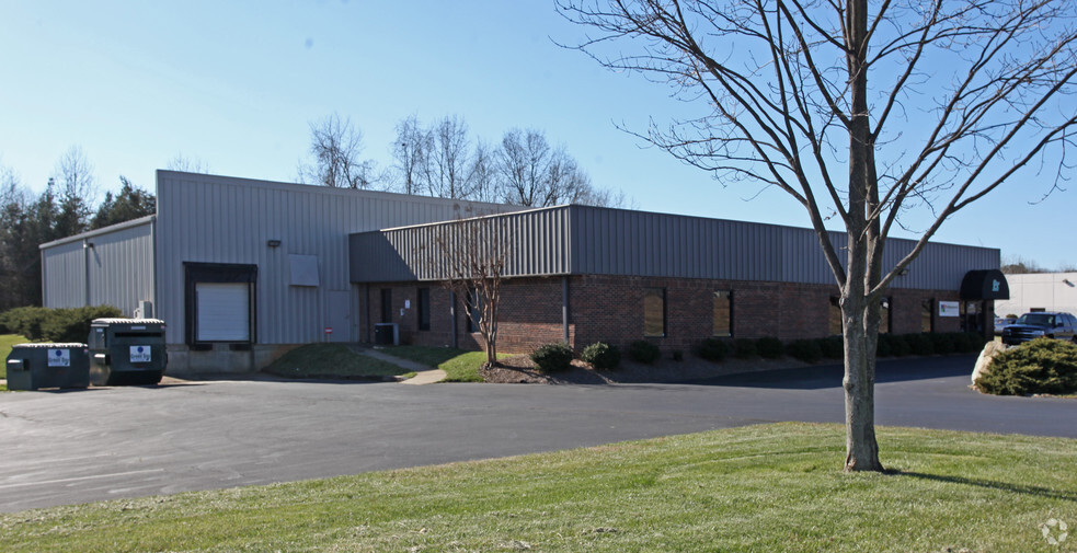 2355 W Hanford Rd, Burlington, NC for rent - Building Photo - Image 2 of 2