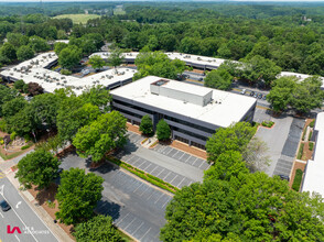 7840 Roswell Rd, Sandy Springs, GA for rent Building Photo- Image 1 of 34